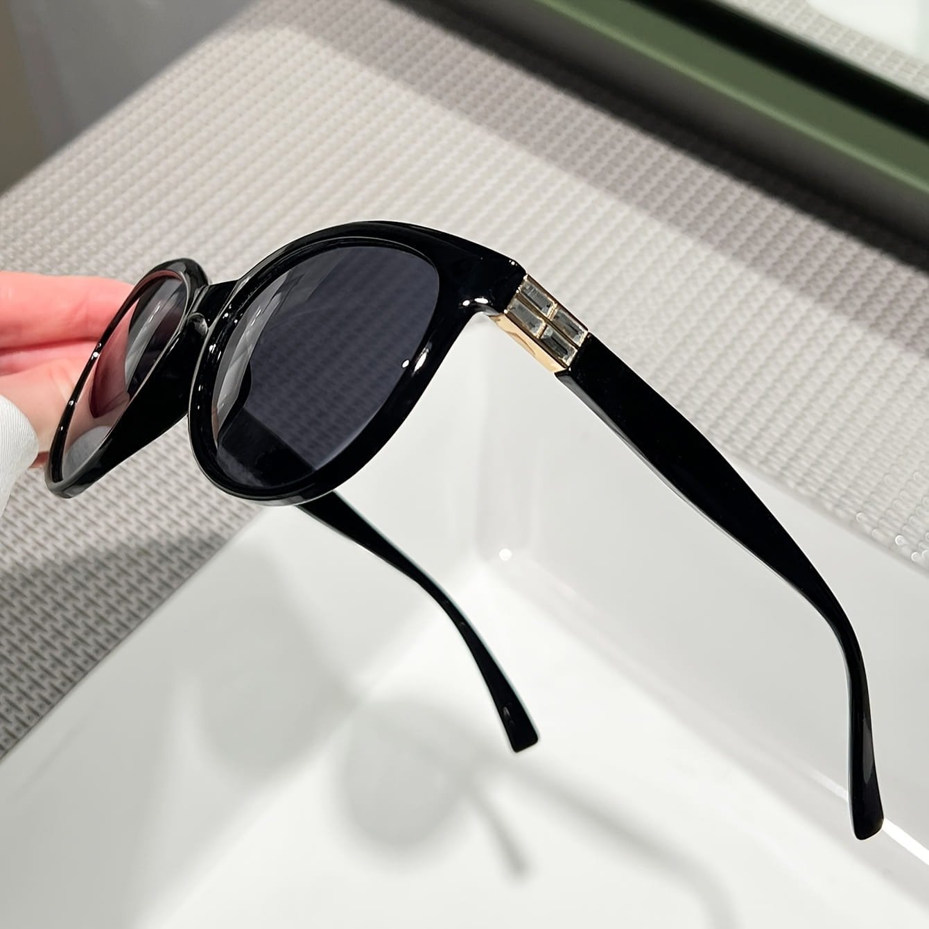 主图-03-347.jpg Sunglasses - Image 1